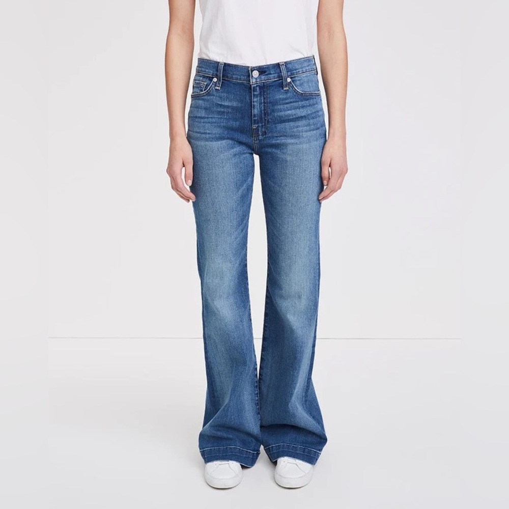 7 For All Mankind Dojo Medium Wash Bootcut Jean Size 32